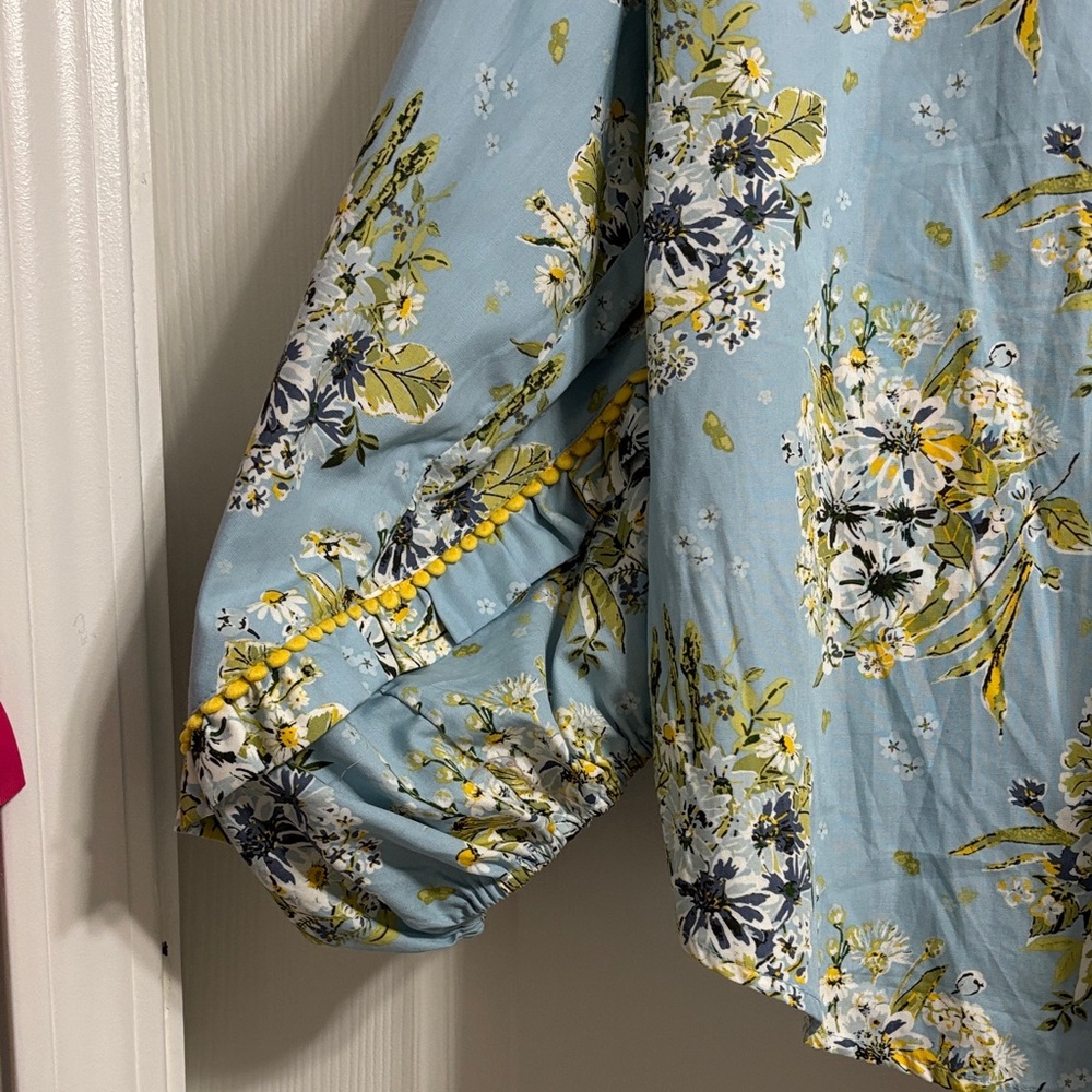 ivy jane Sky Blue Floral Puff-Sleeve Button-Up Blouse - Picture 12 of 13
